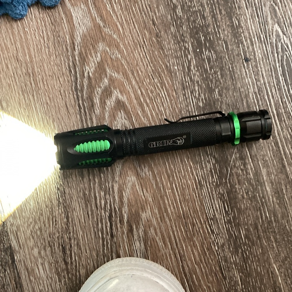 Led flashlight - Picture 3 of 5